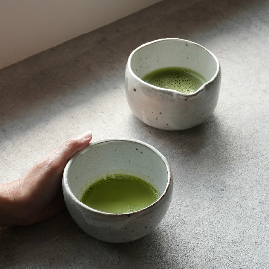 *Preorder* SALIU HYOZANGAMA Japanese Matcha Bowl with pouring spout (Made in Japan)