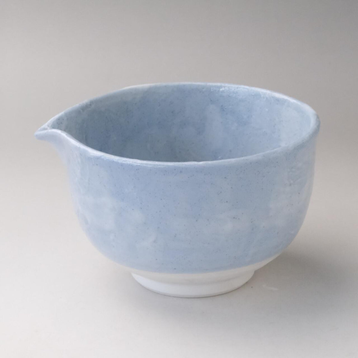 Pastel Katakuchi Matcha Bowl with Spout – Pink / White / Blue / Blue-Green – Blue